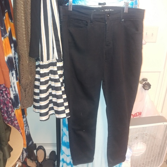 ❤trade // High rise ankle skinny black pants - Picture 2 of 8